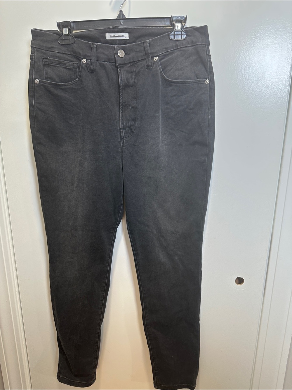 Good American Black Skinny Jeans - Stretch High Rise (57)